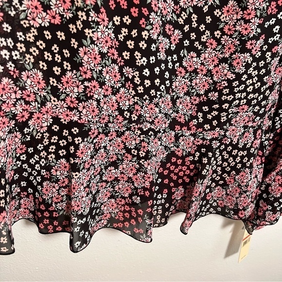 NANETTE Nanette Lepore Printed Ruffle Blouse Black Floral - Picture 7 of 15